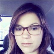 Mi sono laureata in pedagogia per 5 anni, ho lavorato in grandi scuole in Brasile, insegno lingua, scrittura